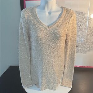 Apt. 9 Cream V-Neck Sweater EUC